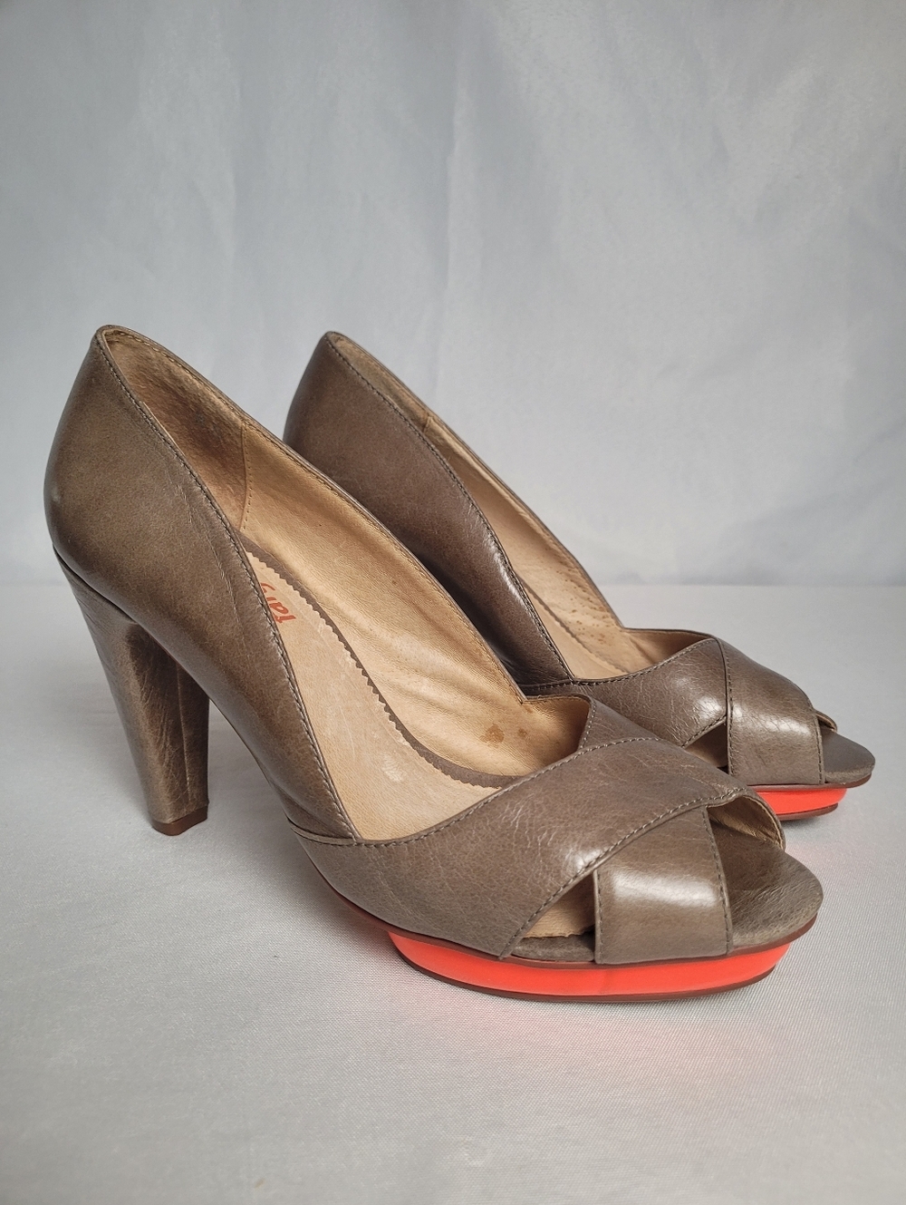 Pin Up Retro Farylrobin Leather Peeptoe Platform Heels Women's Size 8.5